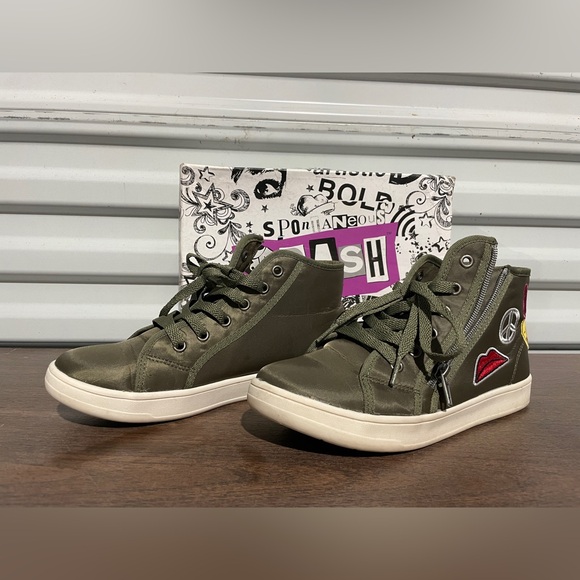 Brash Shoes - Brash Shoes "Cassidy" Olive Green Military Style Emoji Women's Shoes, Size 7.5